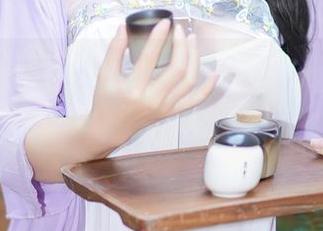 秀人网 – 这种职业装写真真好，安然，你这是在给我们上班的正能量呀？还是别的？