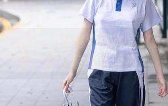 秀人网 – 林乐一用高清写真定义了职场美学：职业装不再无趣！