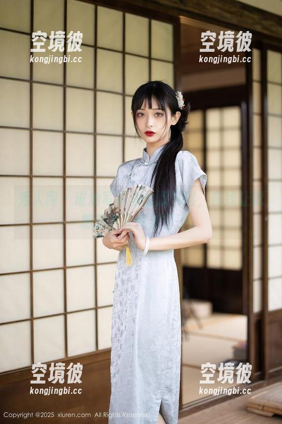 秀人网 - 璀灿写真里的双马尾，在线让我想起那些青涩日子。
