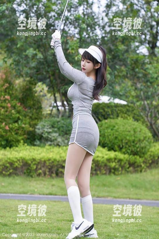 秀人网 - 盼盼已鸠最新灰丝写真，更新你的视界！