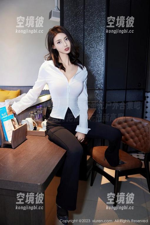 秀人网 - 哥们儿，来支无圣光户外合集吧！看章芃芃如何把黑暗玩出新高度～
