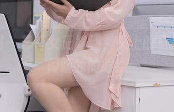 秀人网 – 艺轩女王驾到，头上的王冠都快闪瞎我的眼！
