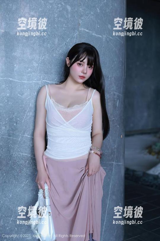 秀人网 - 轩轩王子天使：更新了，别说是看‘图’，真的是要飞起来了！