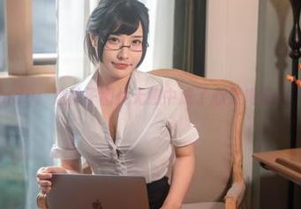 糖果果Candy：这袜子图片无意中成了心灵鸡汤…осознание