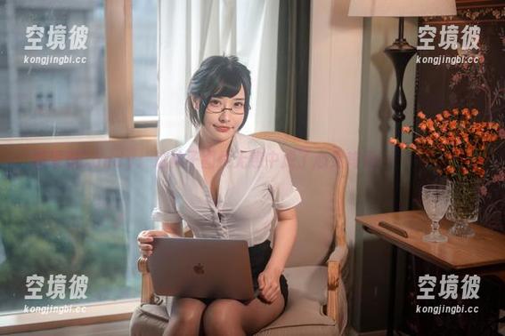 糖果果Candy：这袜子图片无意中成了心灵鸡汤…осознание