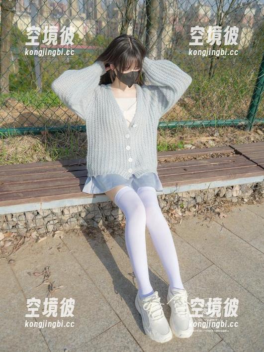 紧急企划-小恩 紧急企划 - 私房小恩,开放裸足:我一下子就被那种清新气息迷住了。