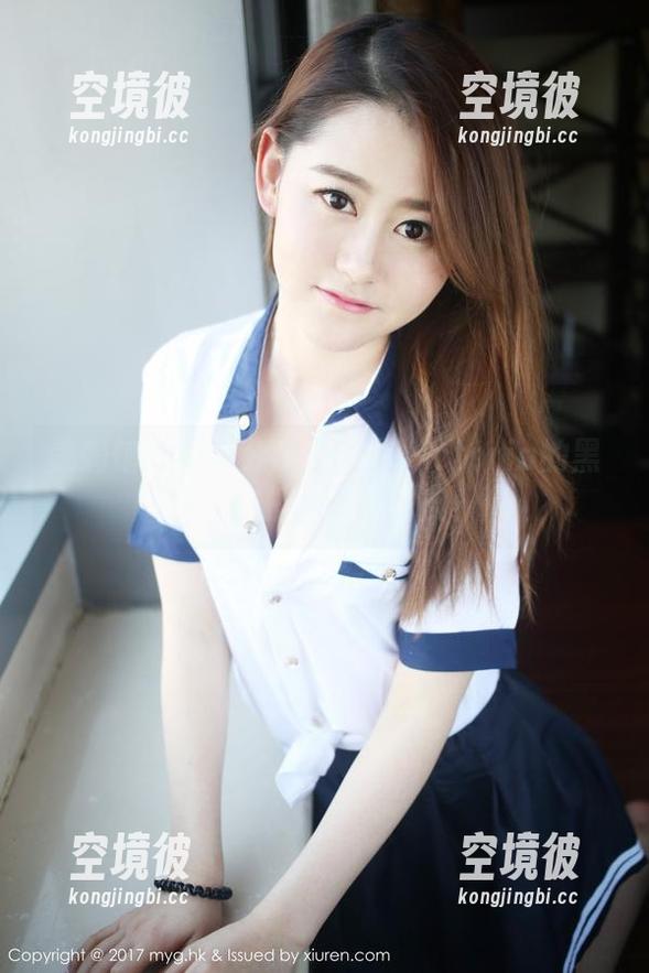 美媛馆 - 图集分享：果儿Victoria的黑丝，穿搭界的小调皮！