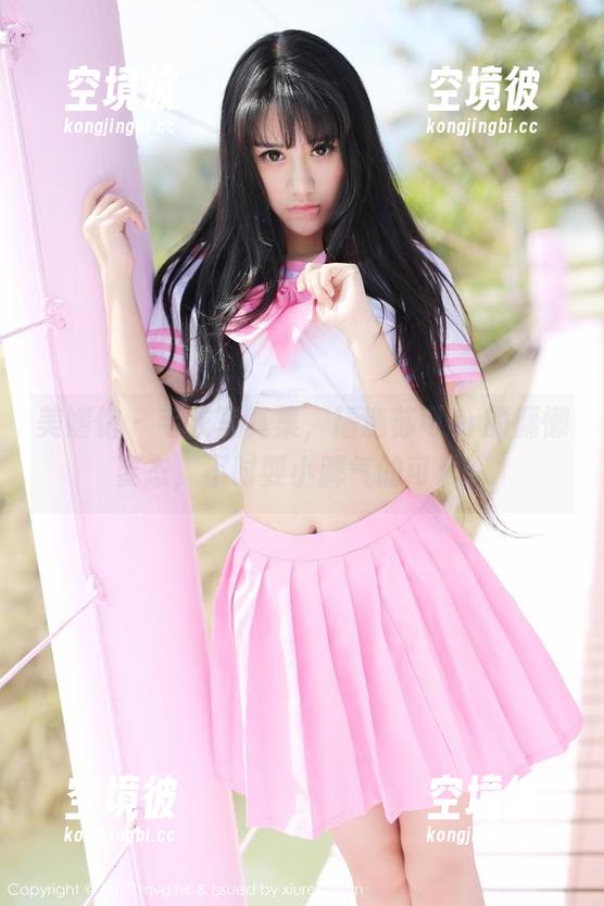 美媛馆 - 毛衣写真集，精选苏可er的慵懒姿态，不时耍小脾气的可爱。