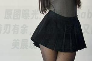 微密圈 – 原图曝光：美邵女Baby在短裤系列中游刃有余，真的是轻松又自在，完美展现各类腿型。
