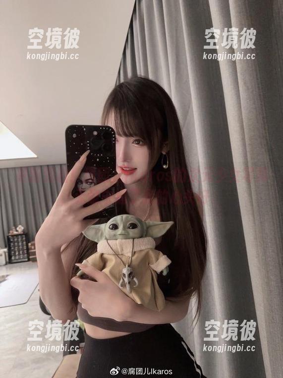 更新到啦！腐团儿Ikaros的次元少女写真，无意中成了我的心头好。