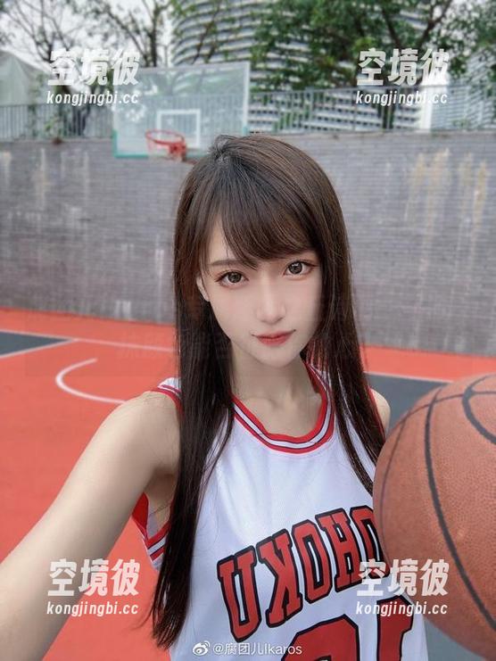 腐团儿Ikaros 腐团儿Ikaros专属版霞之丘诗羽——那一抹颜色能否征服你的心?