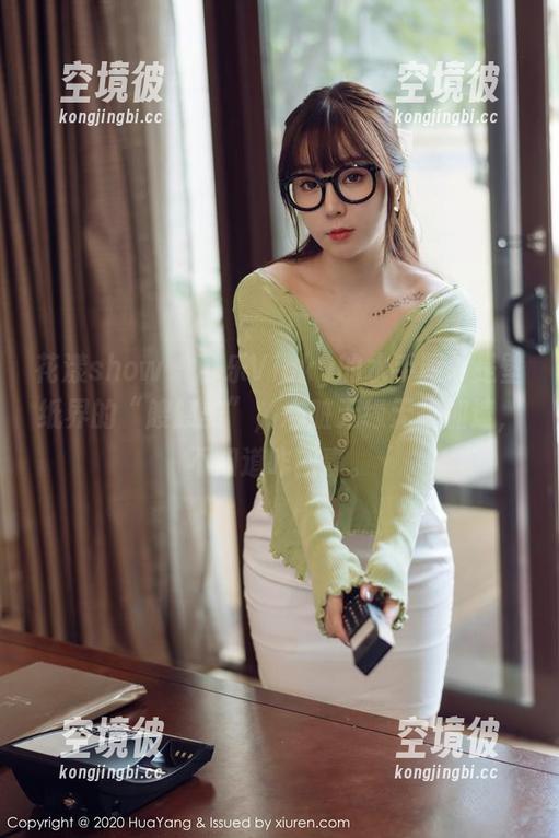花漾show - 可乐Vicky的水手服才是壁纸界的“艘艘美”，心脏无缘无故加速，不知道咋回事。