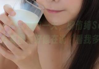 菠萝社 – 皮衣拯救一天，柳侑绮Sevenbaby的写真图集好像在说‘看我多酷’！