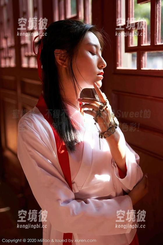 蜜桃社 - 不得不说，看到咕噜Sweet的全套“粉色”，我果然不配这色彩！