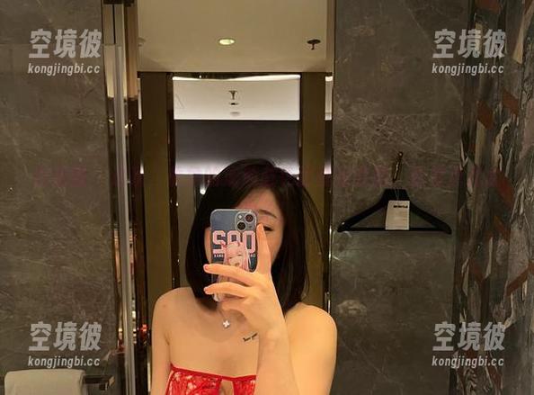 微密圈 - 这次，詹詹的泳池蓝色比基尼套图，取景点儿太绝了！