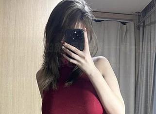 微密圈 – 醇子小姨与她的皮衣写真合集——每一张都透露着一丝不羁，真让人陷入沉思。