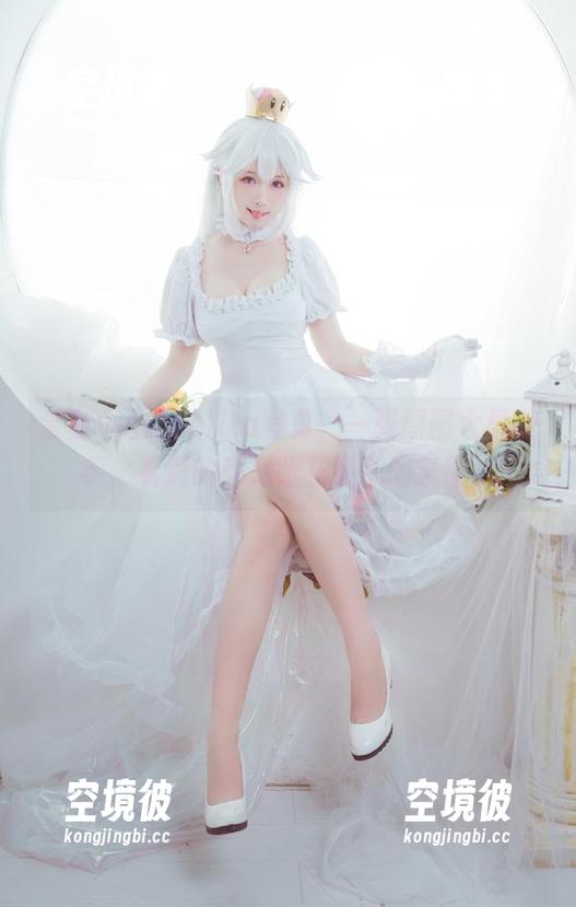 金鱼yui的Lolita写真，一张原图大展身手，看到的都是眼花缭乱的氛围。