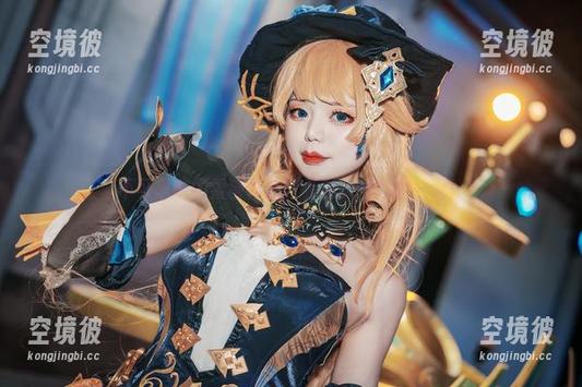 不可思议的雪猫作品：看到女孩的另一面！