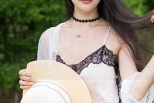 魅妍社 – 想看Abby李雅穿水手服？你没听错，这场景是免费的，有套图哦！