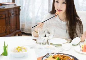 魅妍社 – 不仅洗澡，Mieko林美惠子的浴室里还藏着美图分享
